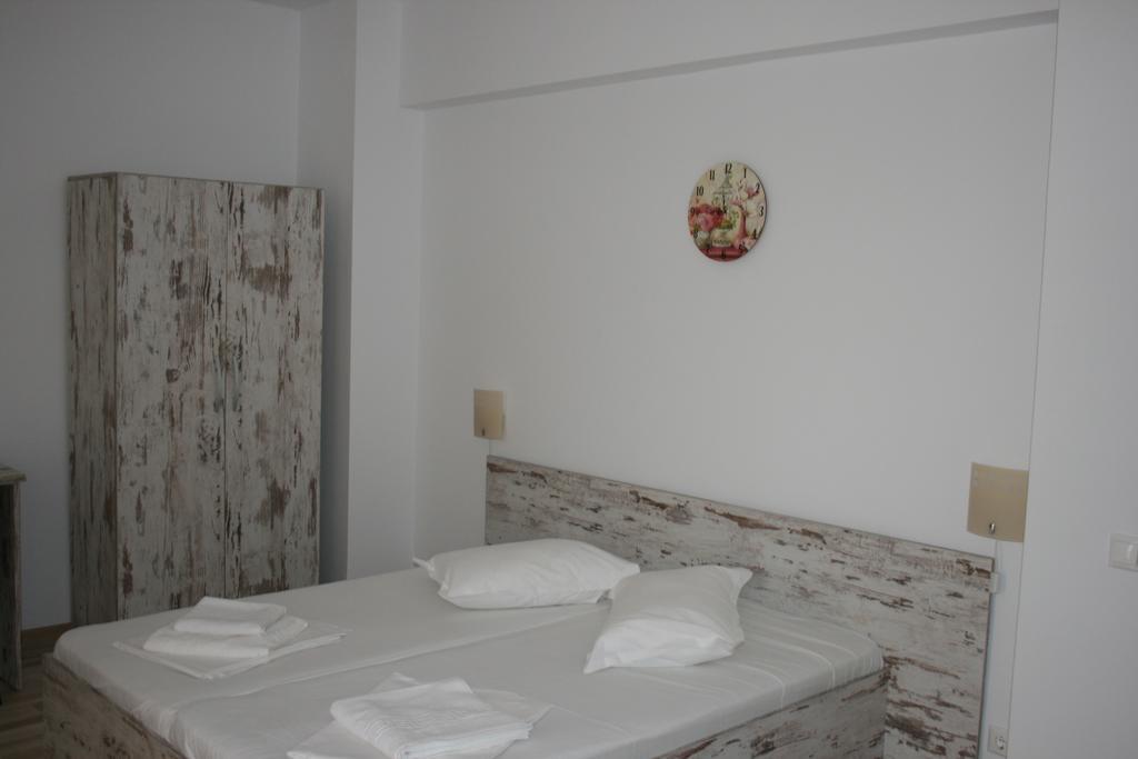 Hotel Mihaela Mamaia Quarto foto